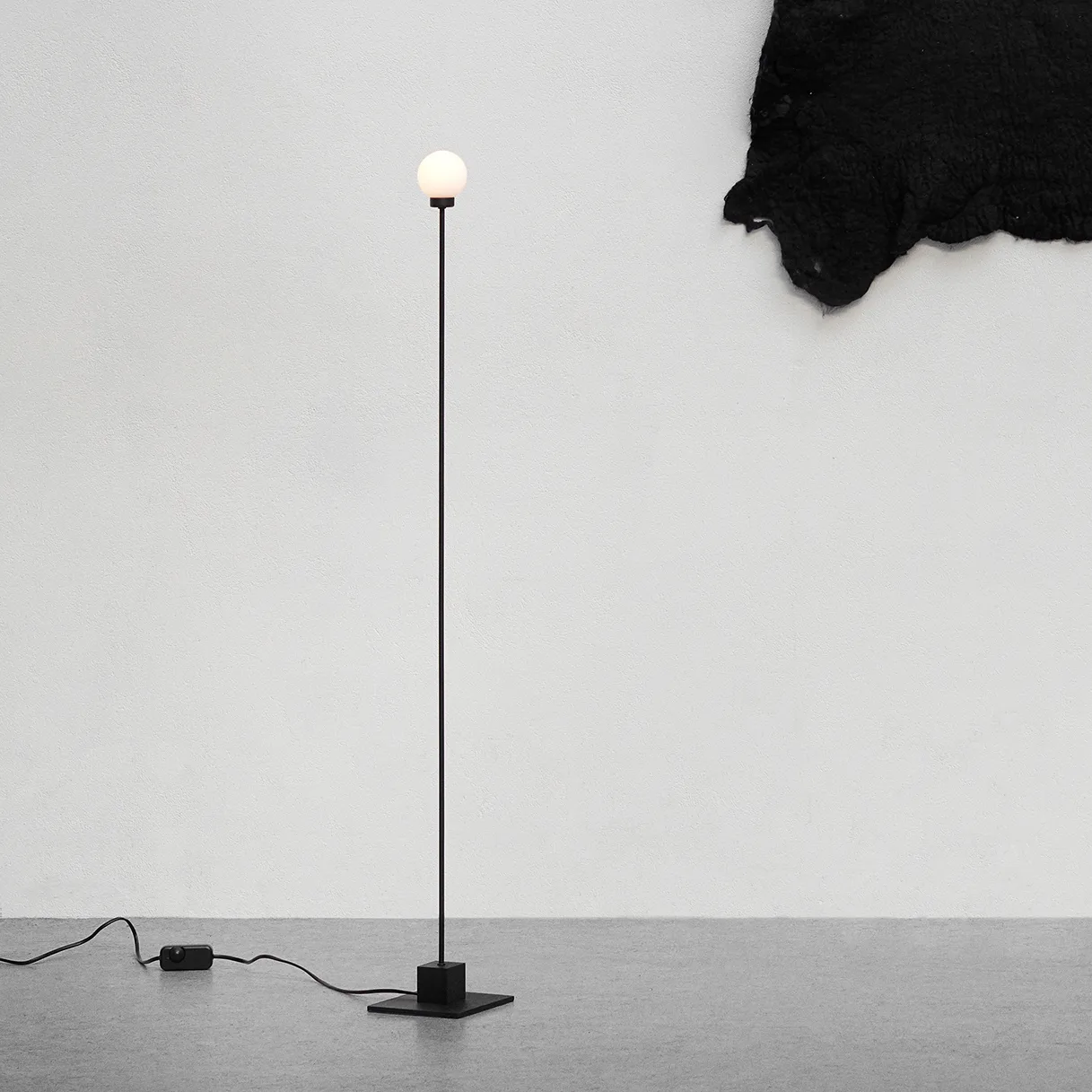 Northern Lampe Sur Pied Snowball 3 Northern Lampe Sur Pied Snowball – Image 3