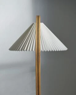 Gubi Lampadaire Timberline 11 Gubi Lampadaire Timberline -Lampe Rabais Magasin 568779 01 5 ProductImageEnvironment 7128bdd13e