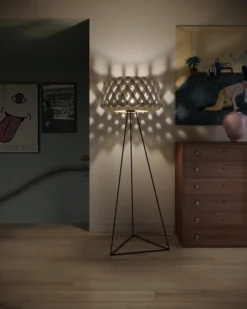 Lampadaire Pilke Signature Tripod Ø60 Cm 5 Lampadaire Pilke Signature Tripod Ø60 Cm -Lampe Rabais Magasin 581275 01 41 EnvironmentImage 9249afd007